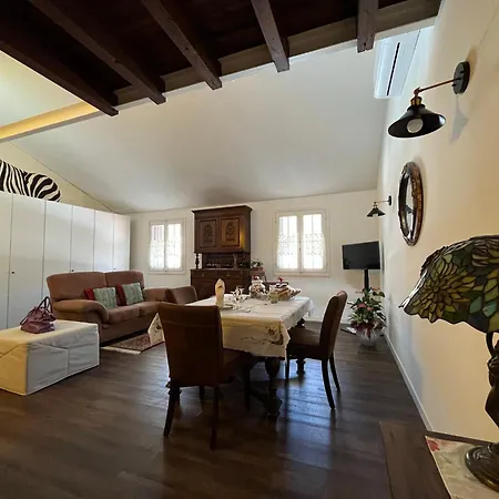 Casa Di Adelaide Schio